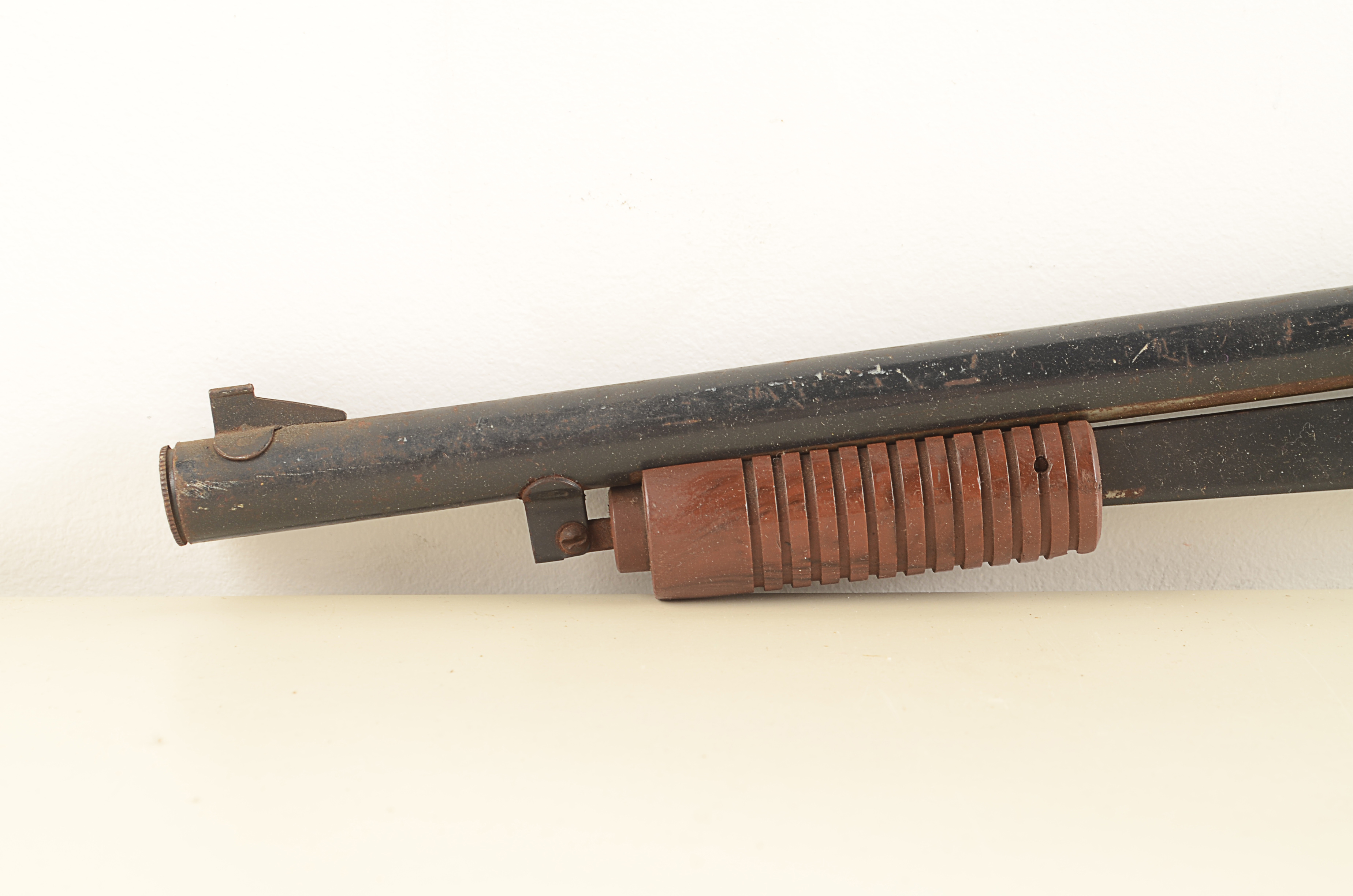 Vintage Daisy Model 25 BB Rifle. 