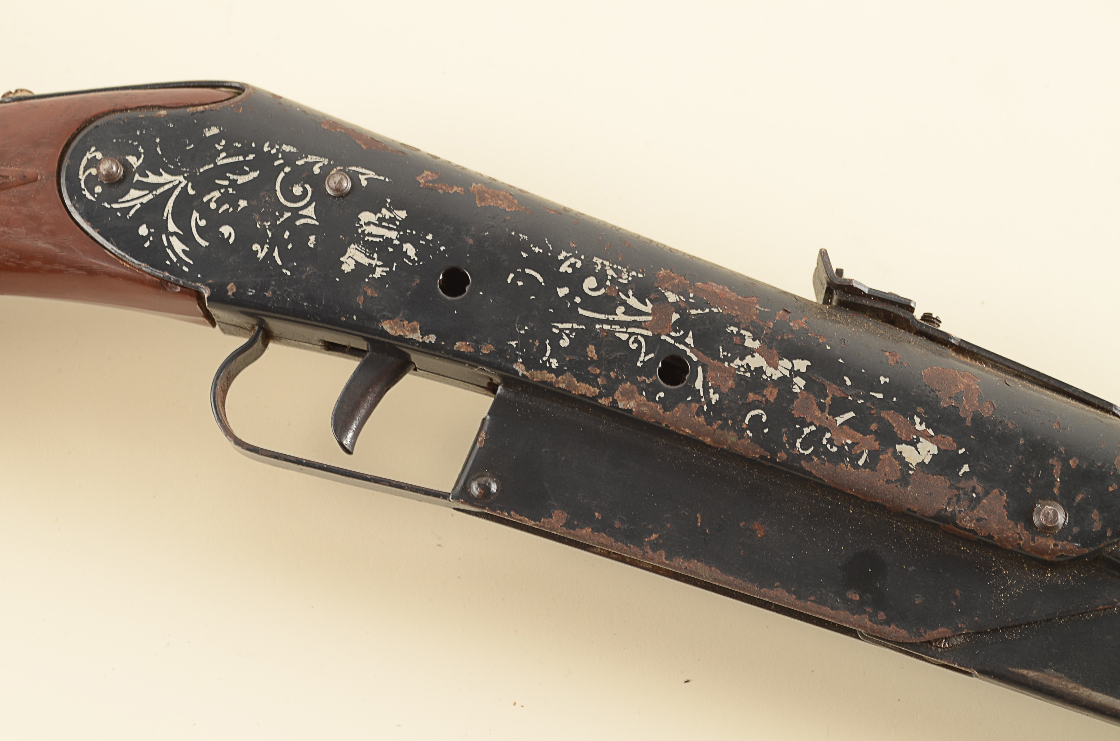 Vintage Daisy Model 25 BB Rifle. 