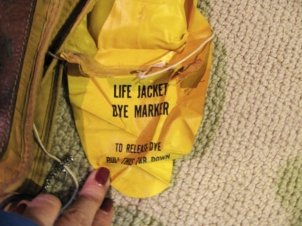 US Army Pneumatic Life Preserver