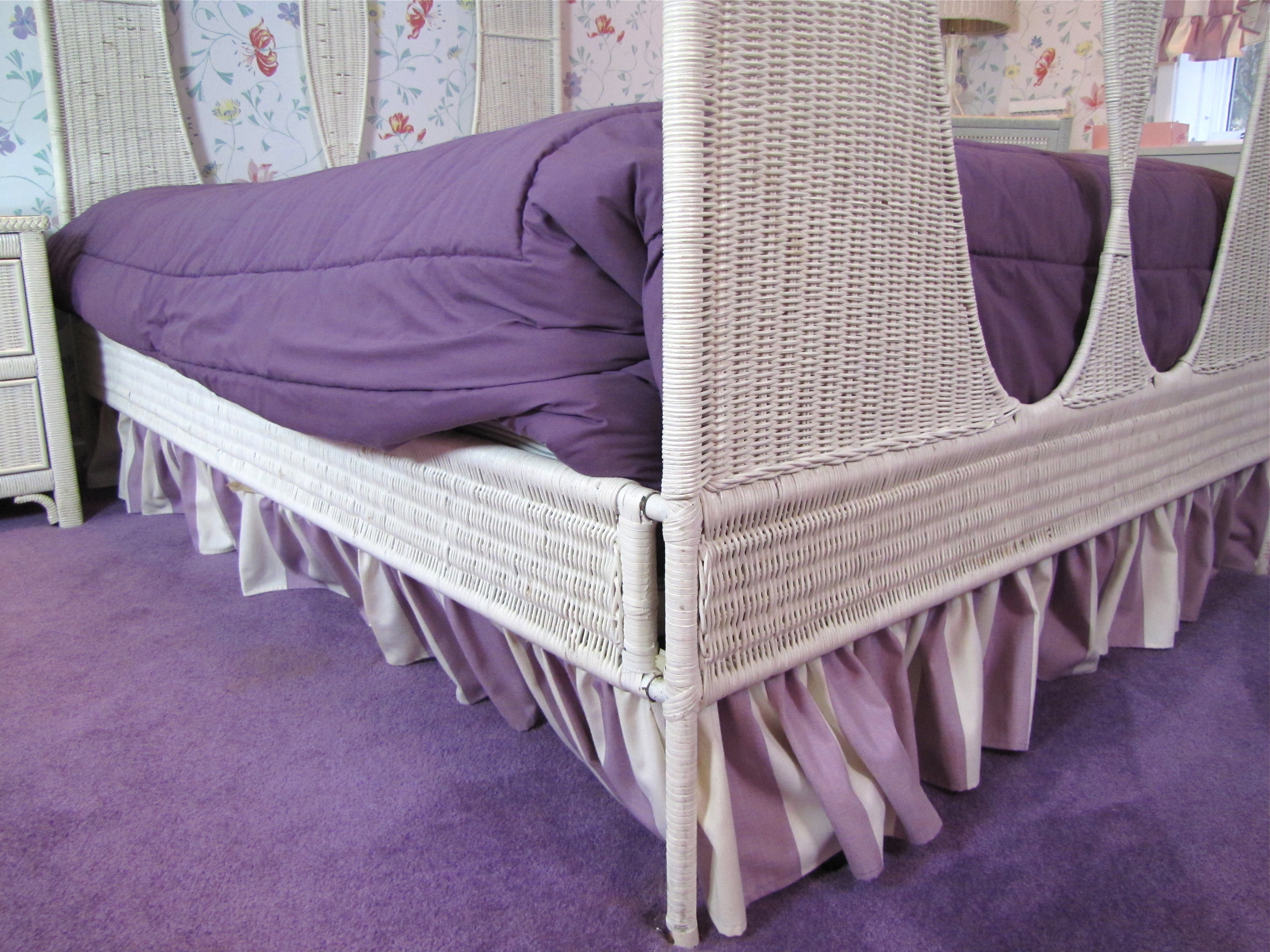Wicker Canopy Bed