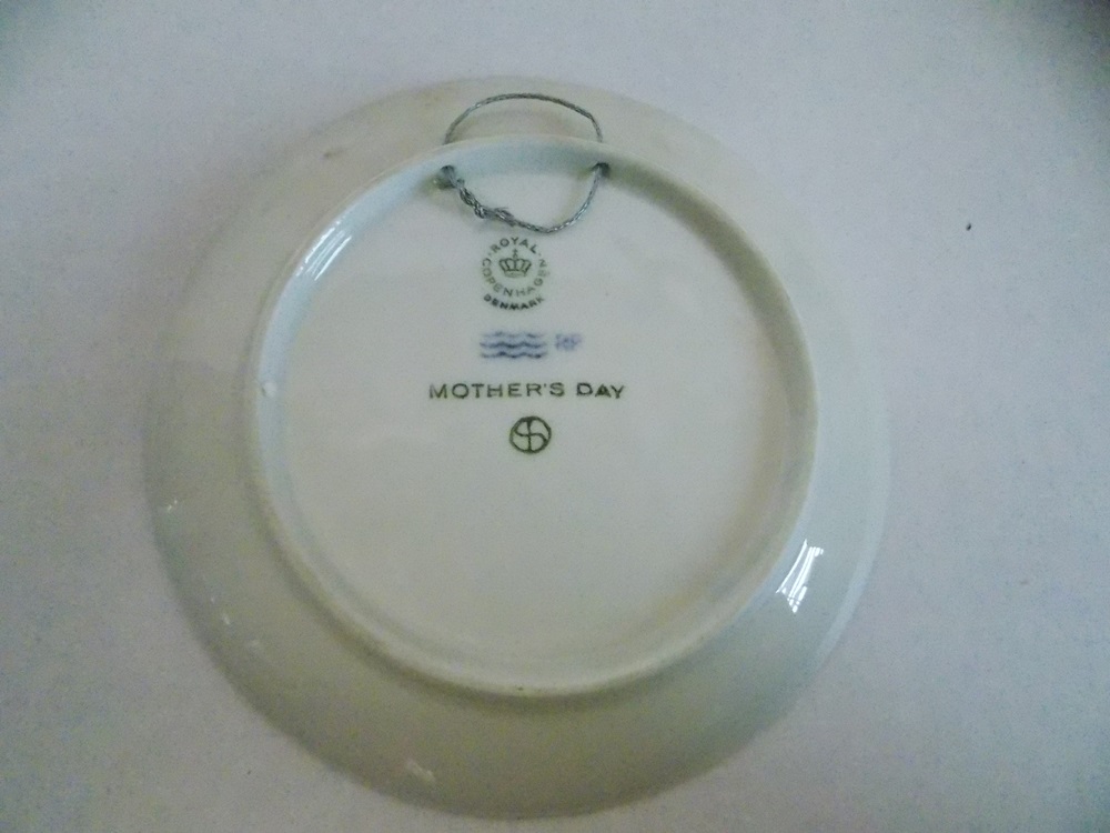 Six Collectible Royal Copenhagen "Children's Christmas" Plates