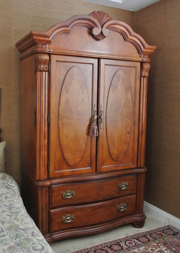 Beautiful Broyhill Entertainment or Clothing Armoire