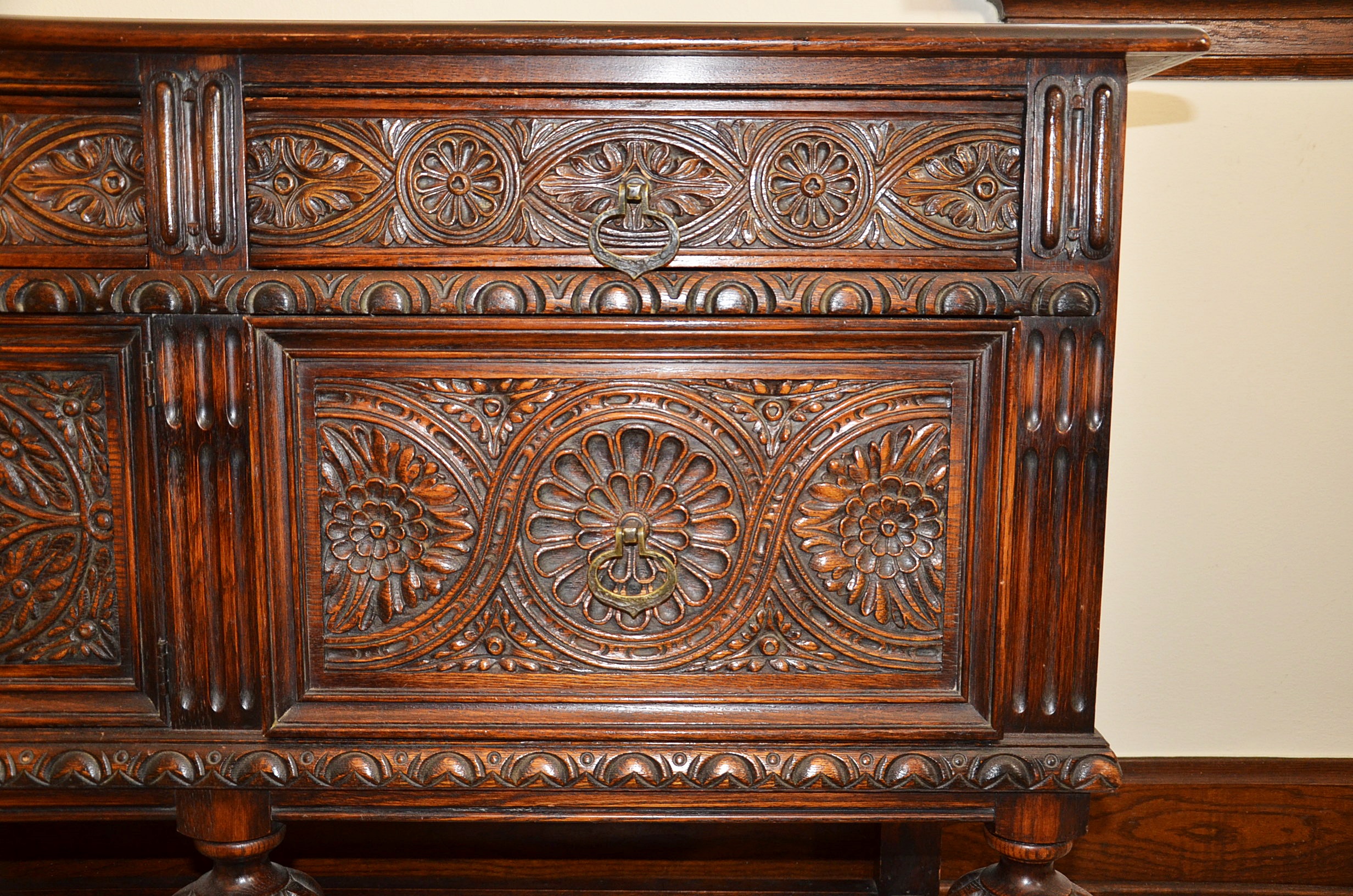 Early 20th Century Jacobean Revival Oak Sideboard Console