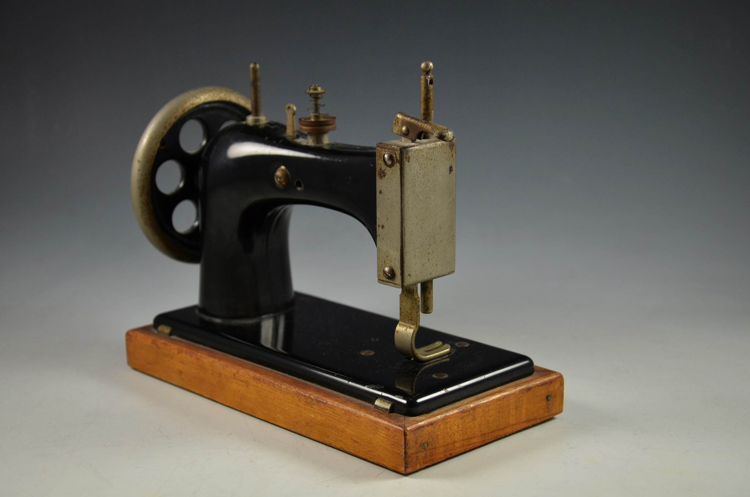 Vintage American Girl Children's Sewing Machine