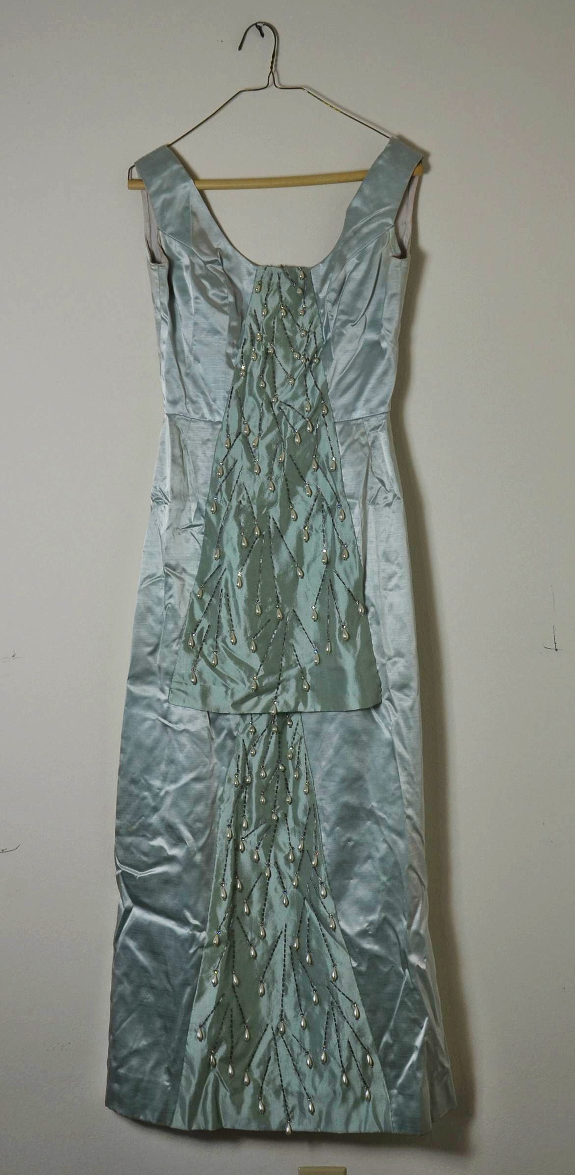 Vintage Dress in Pale Green