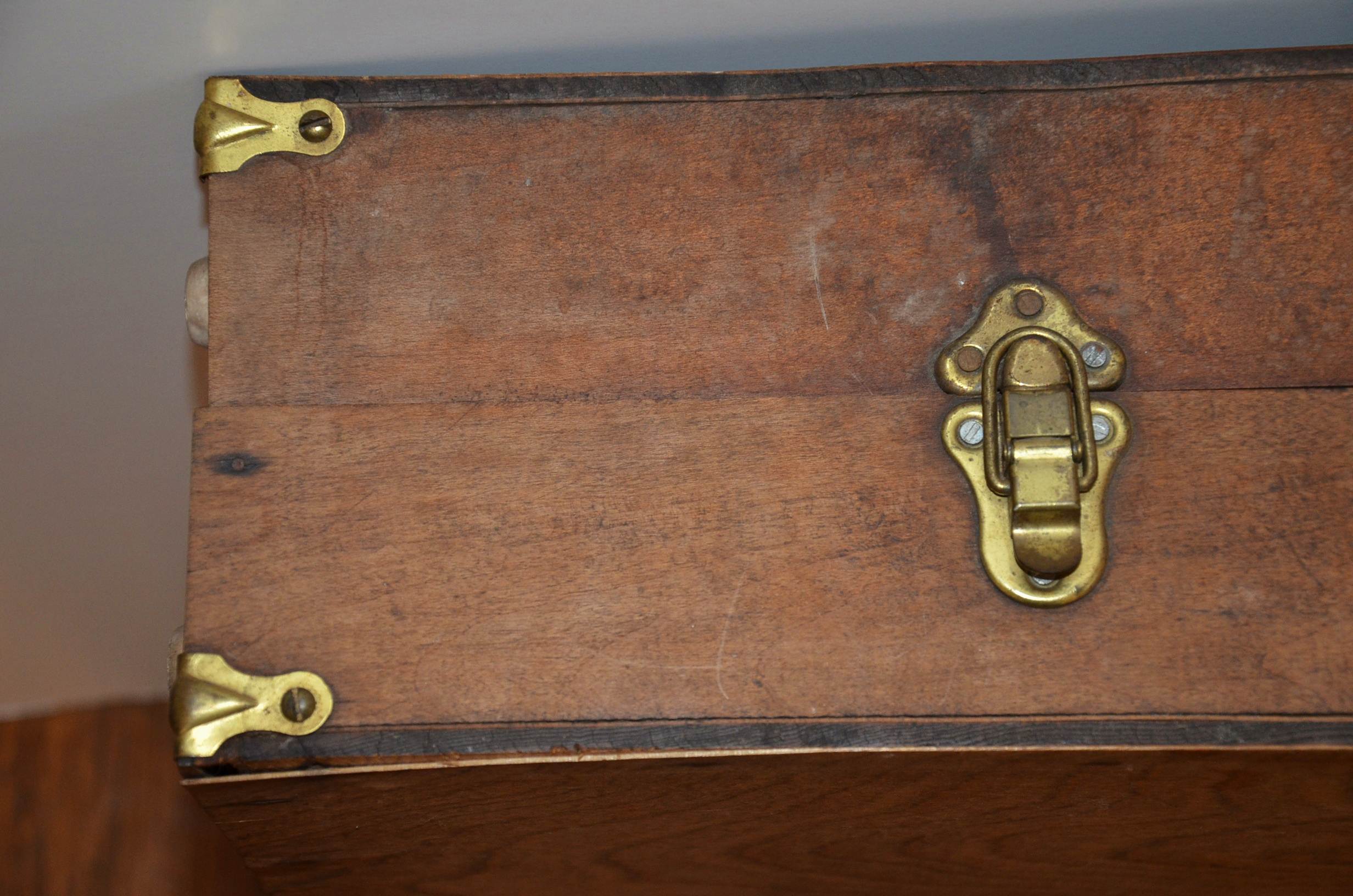 Vintage Wood Case