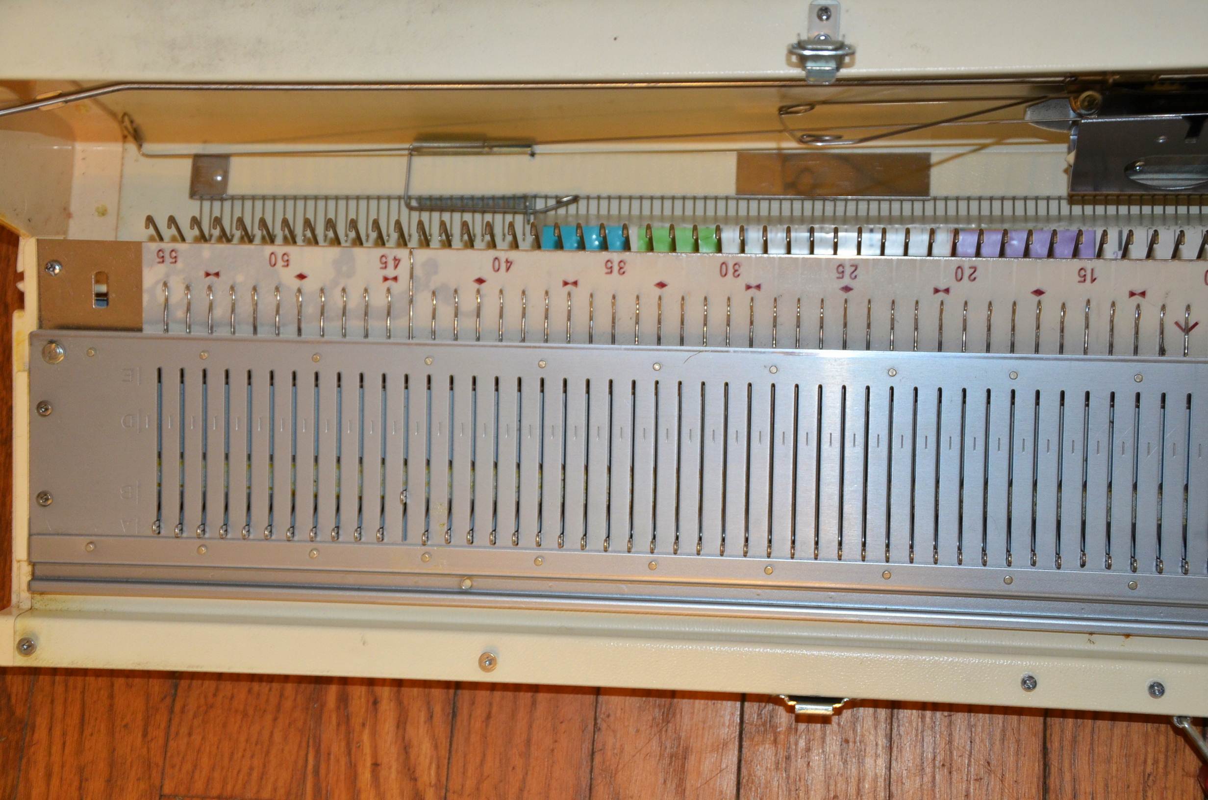 Brother KH-230 Knitting Machine