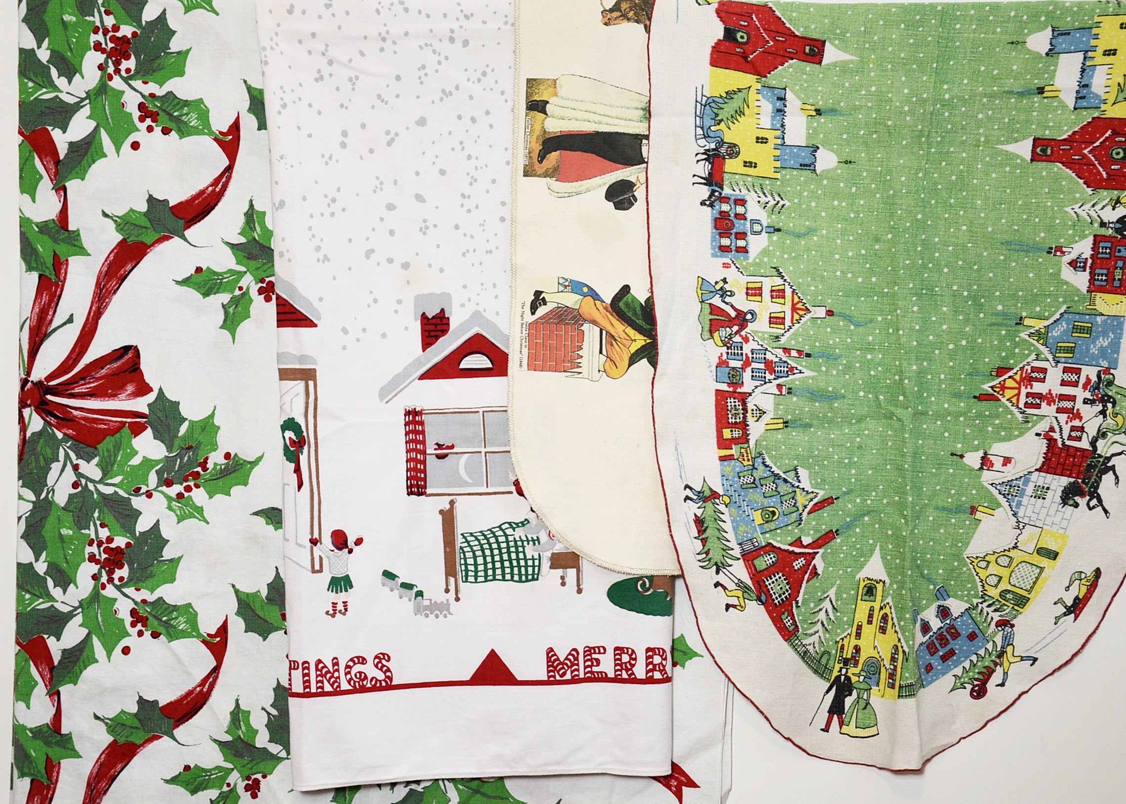 Vintage Holiday Table Linens