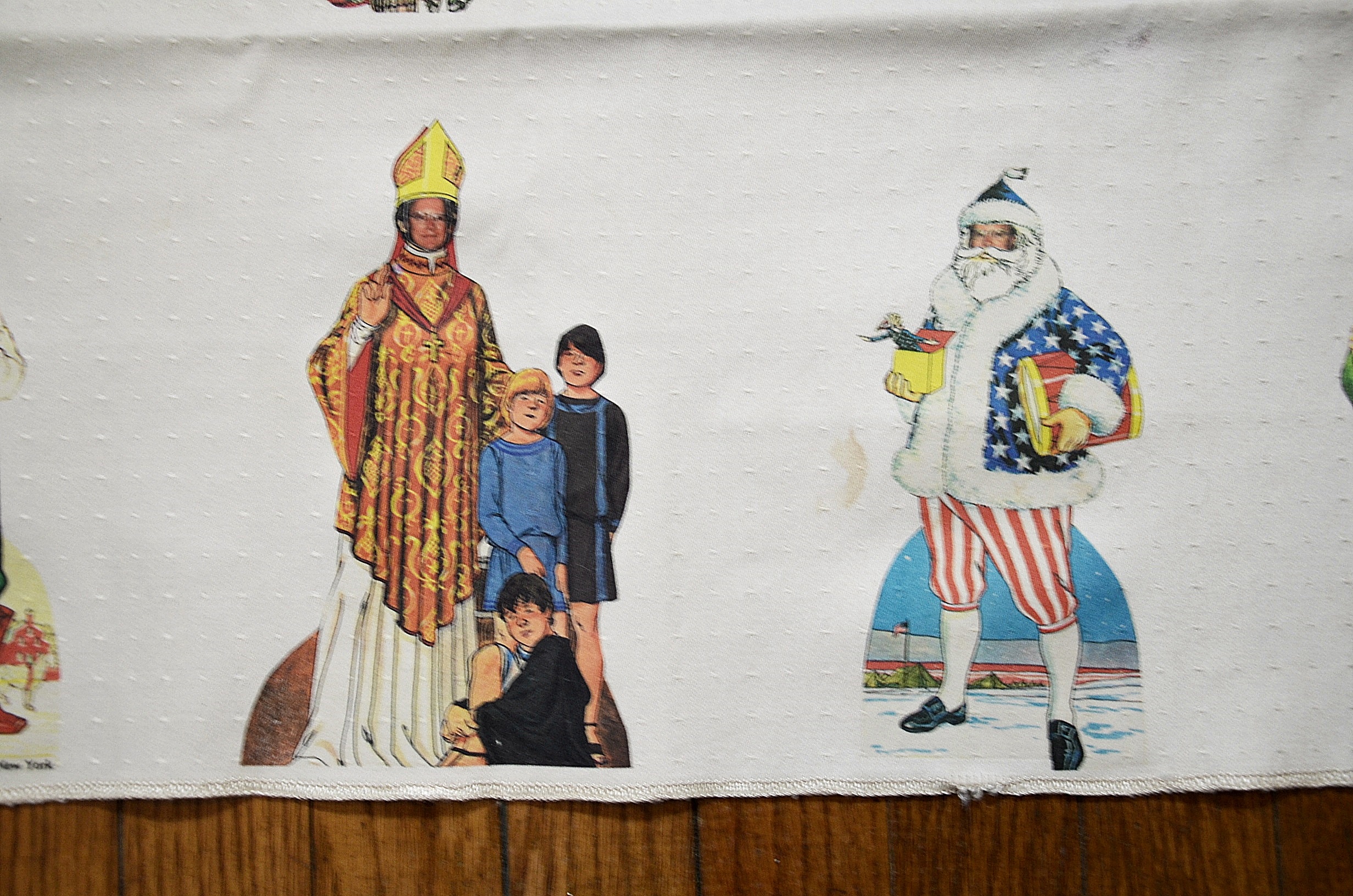 Vintage Holiday Table Linens