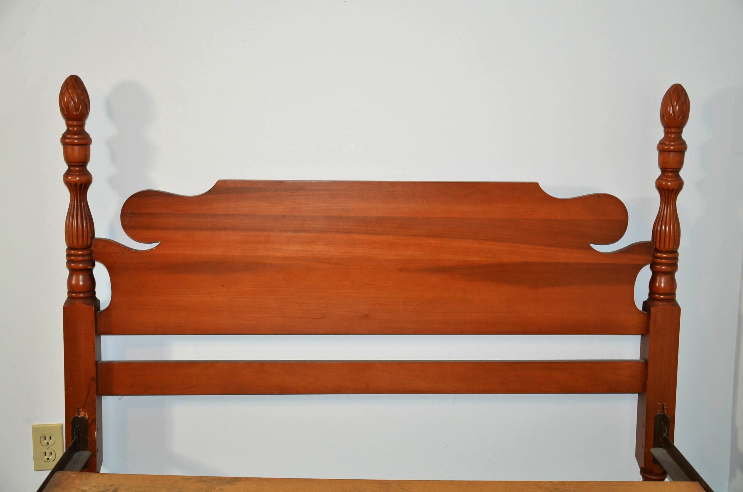 Walnut Four Poster Full Bed