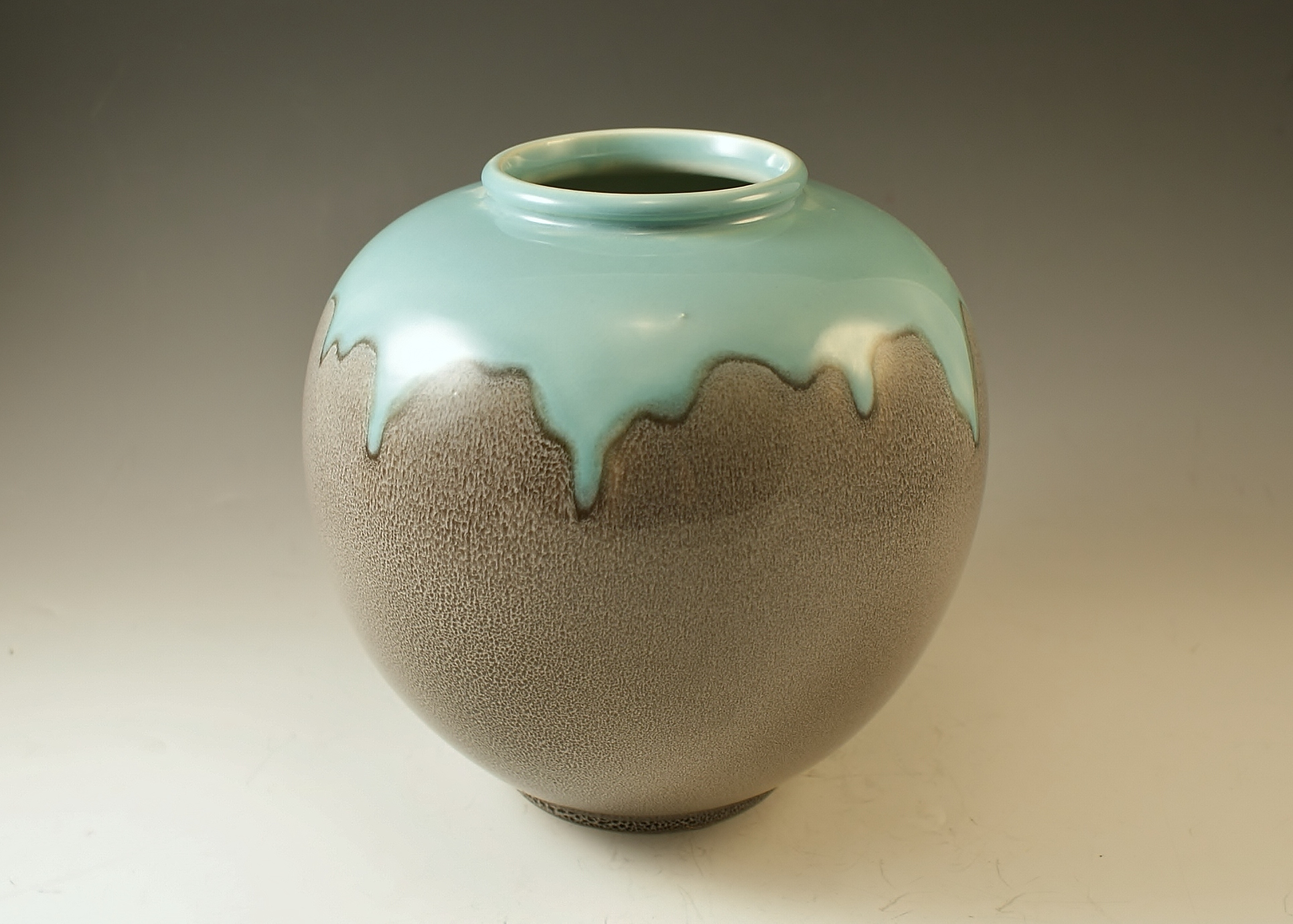 Large Rookwood Pottery Blue And Grey Drip Vase