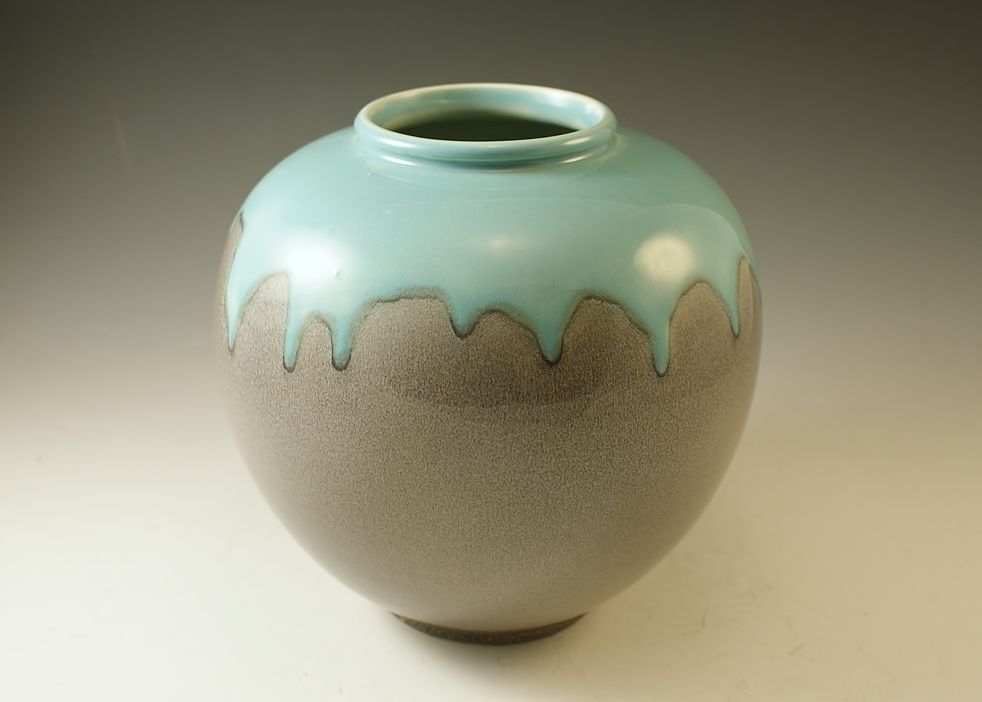 Large Rookwood Pottery Blue And Grey Drip Vase