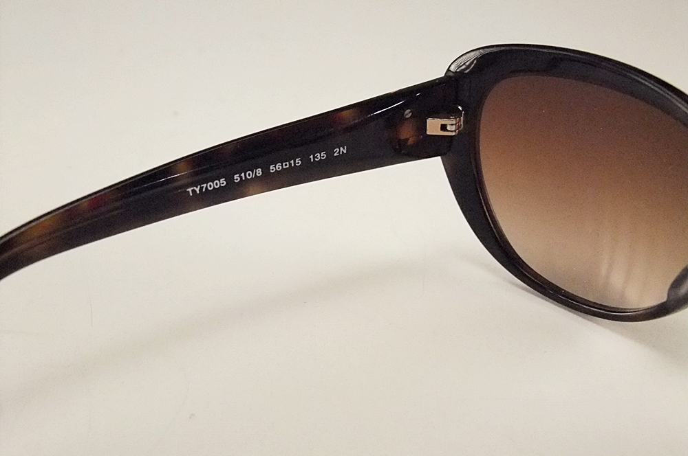 Tory Burch Sunglasses in Tortoise with Original Case