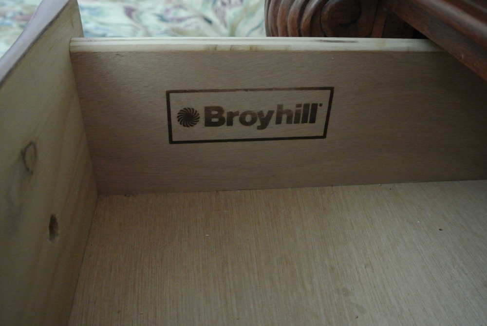 Broyhill  Night Stand