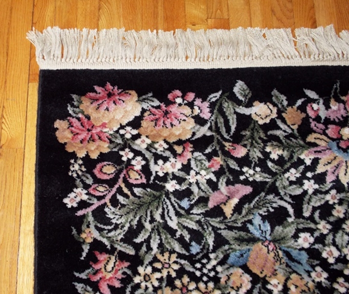 A Striking All Wool Karastan Rug From the Garden of Eden Collection