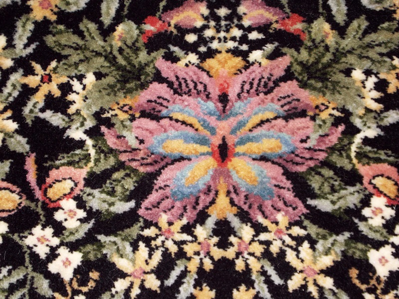A Striking All Wool Karastan Rug From the Garden of Eden Collection