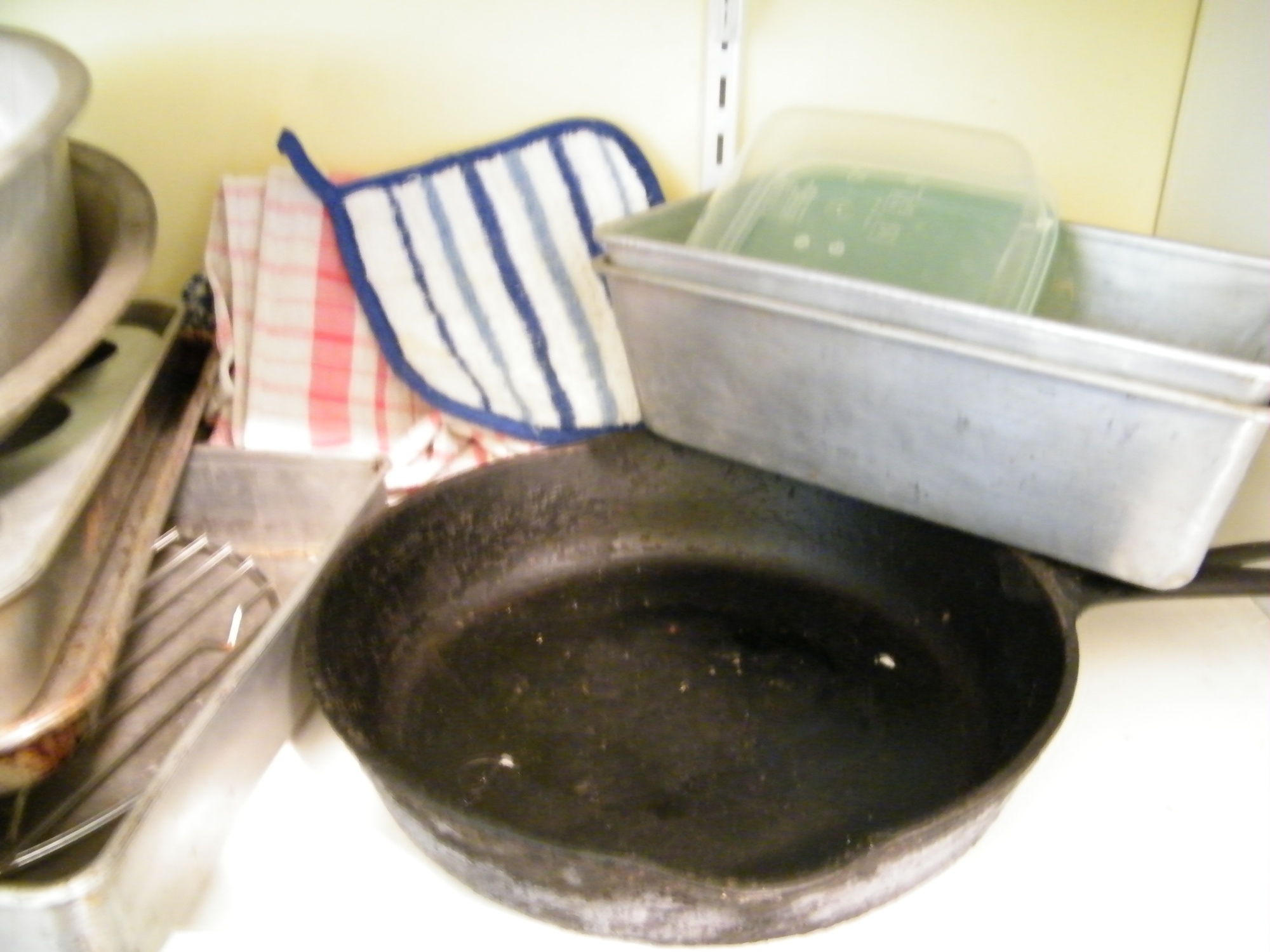 Kitchenware, China, Appliances Cleanout