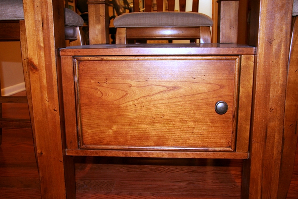 Havertys Furniture Gathering Table