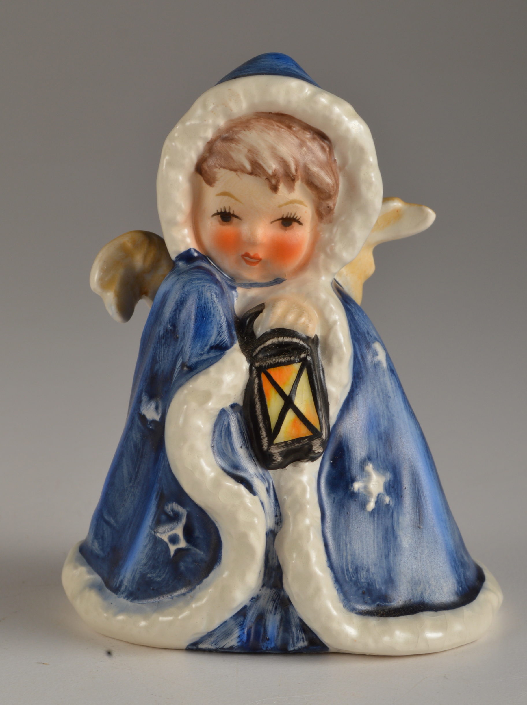 Two Hummel Goebel Nativity Figurines