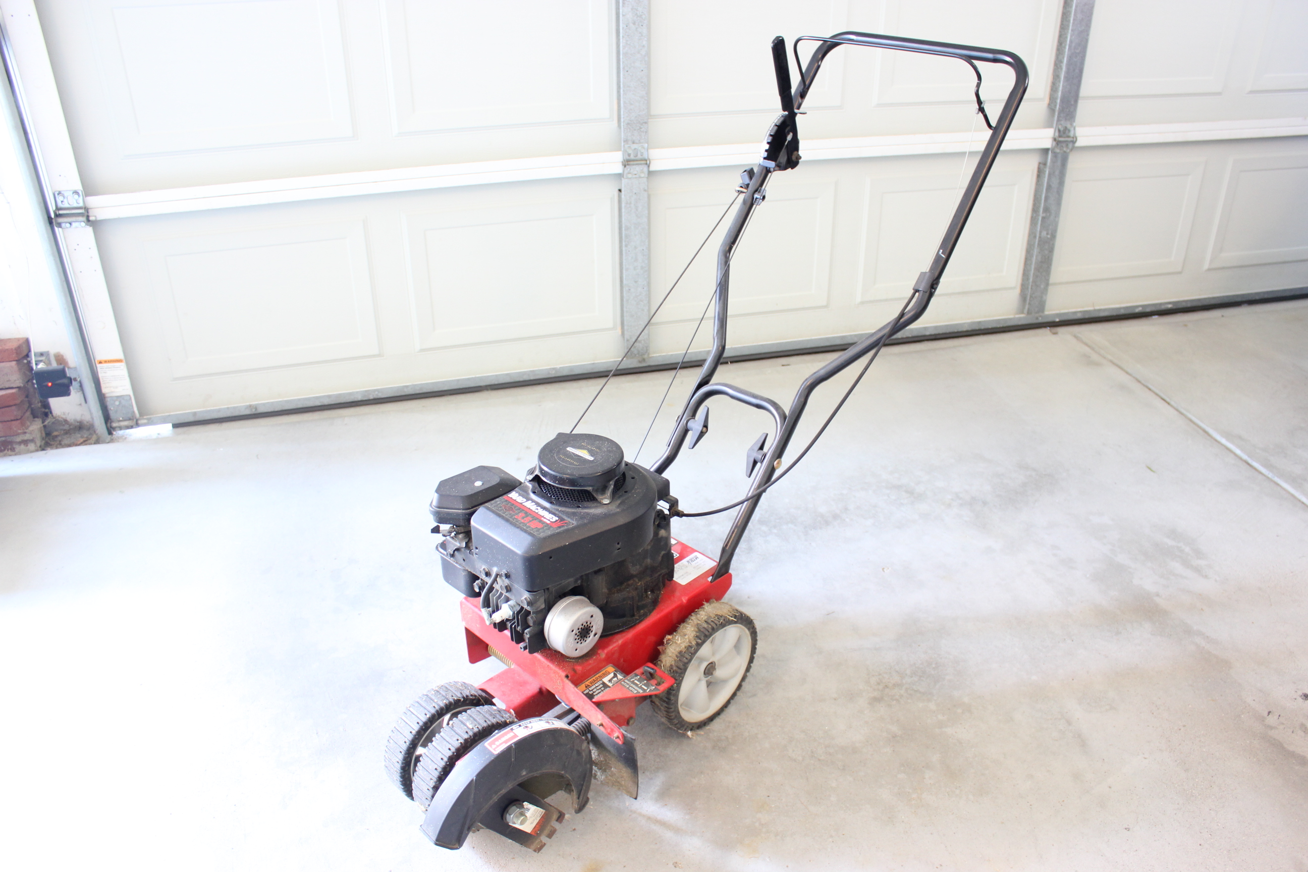 Yard Machines 3.5-HP Edger
