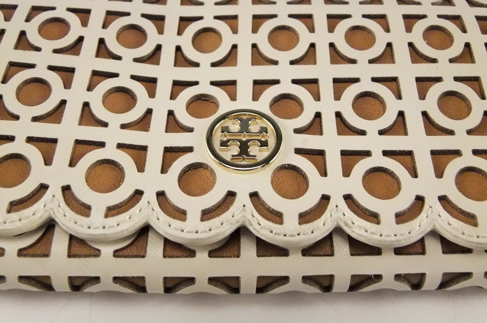 Tory Burch Kelsey Lattice Cut-Out leather Clutch Wallet in Bleach Aged Vachetta 