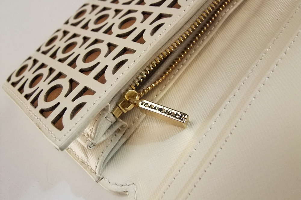 Tory Burch Kelsey Lattice Cut-Out leather Clutch Wallet in Bleach Aged Vachetta 