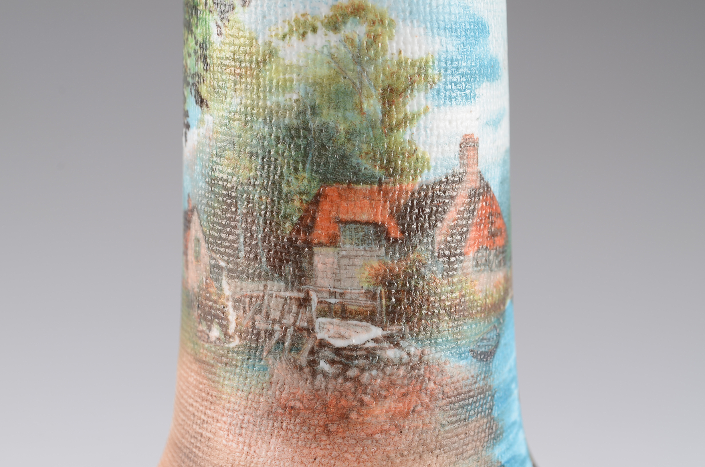 Circa 1907-1919 Heubach Tapestry Vase