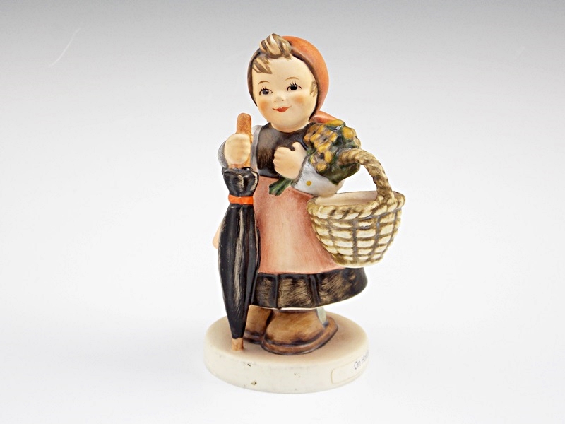 Hummel Titled "On Holiday