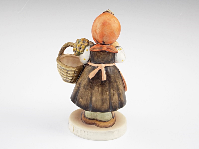 Hummel Titled "On Holiday