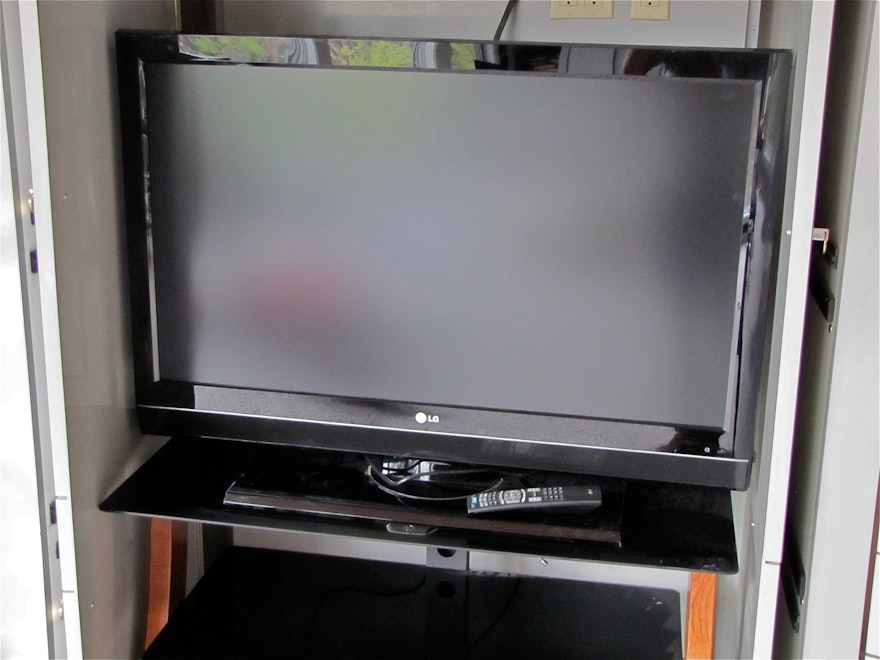 LG 42” LCD TV