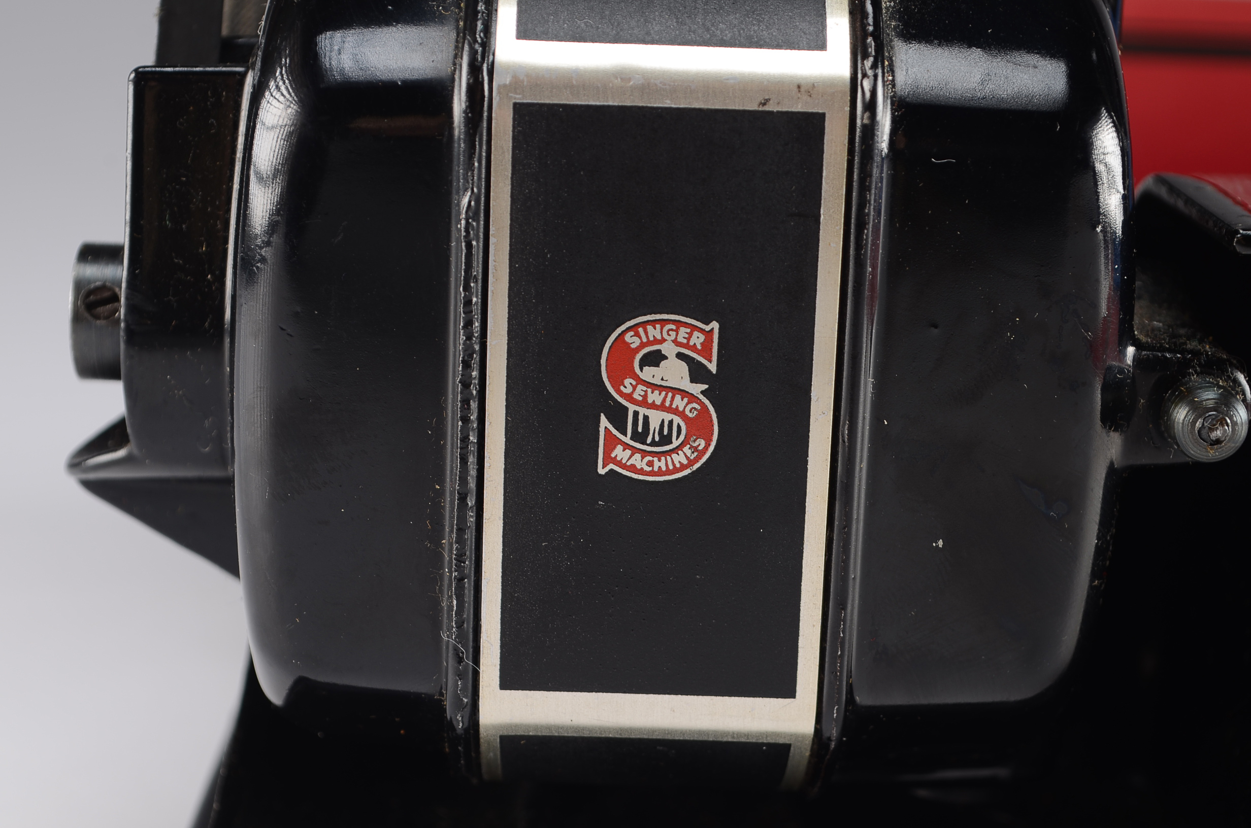 1957 Singer Featherweight Sewing Machine with Case