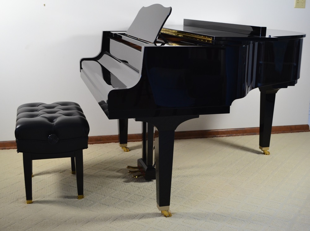 Yamaha GH1 Baby Grand Piano 5' 3"