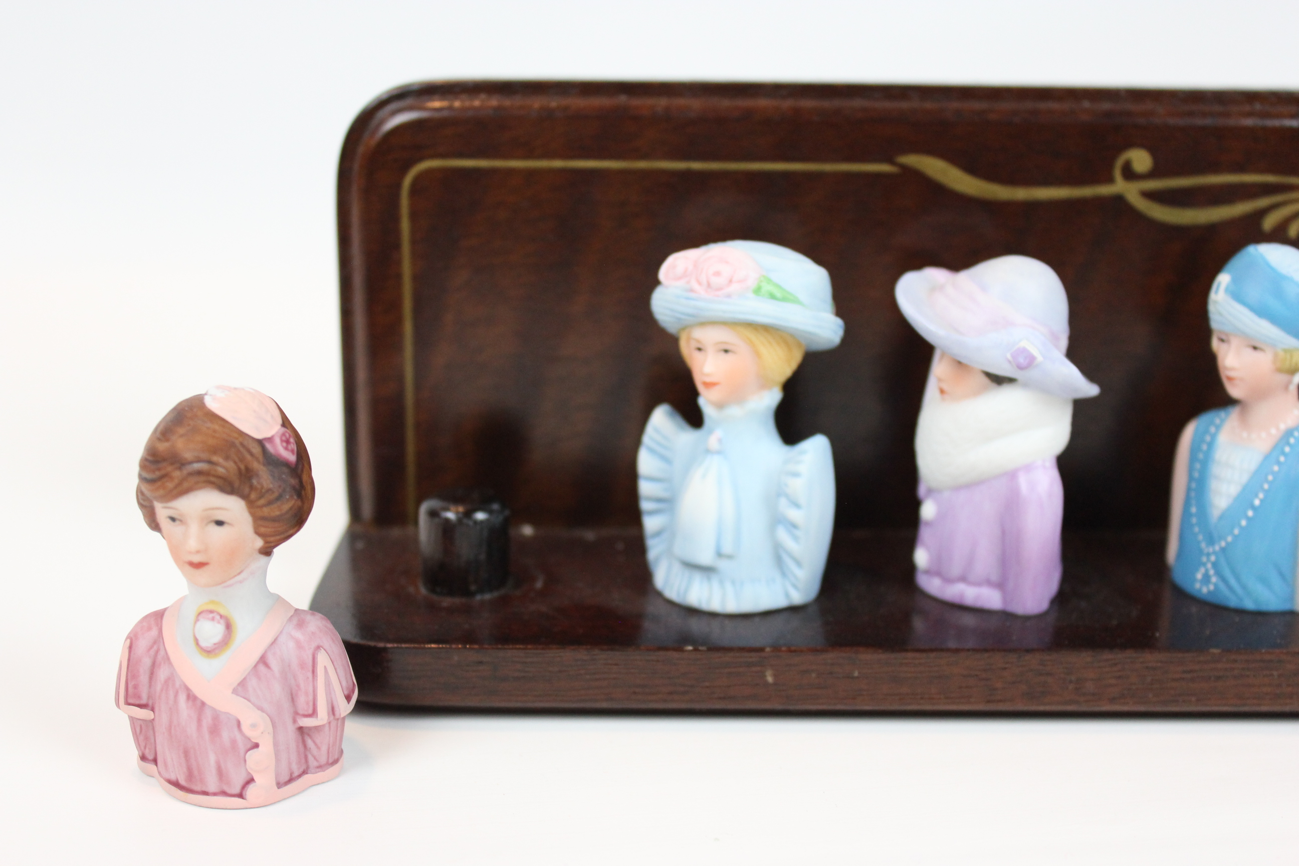 Avon American Fashion Porcelain Thimbles Collection & Display Rack EBTH