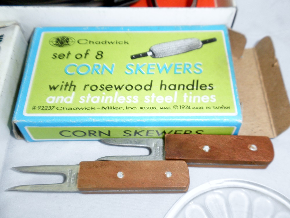 Vintage Kitchen Ware 