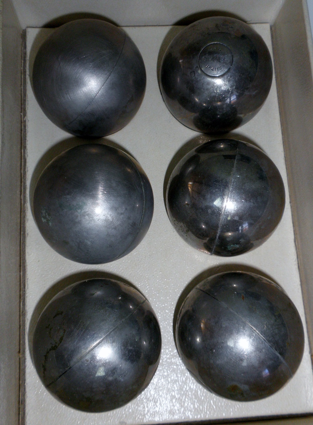 Vintage Kitchen Ware 