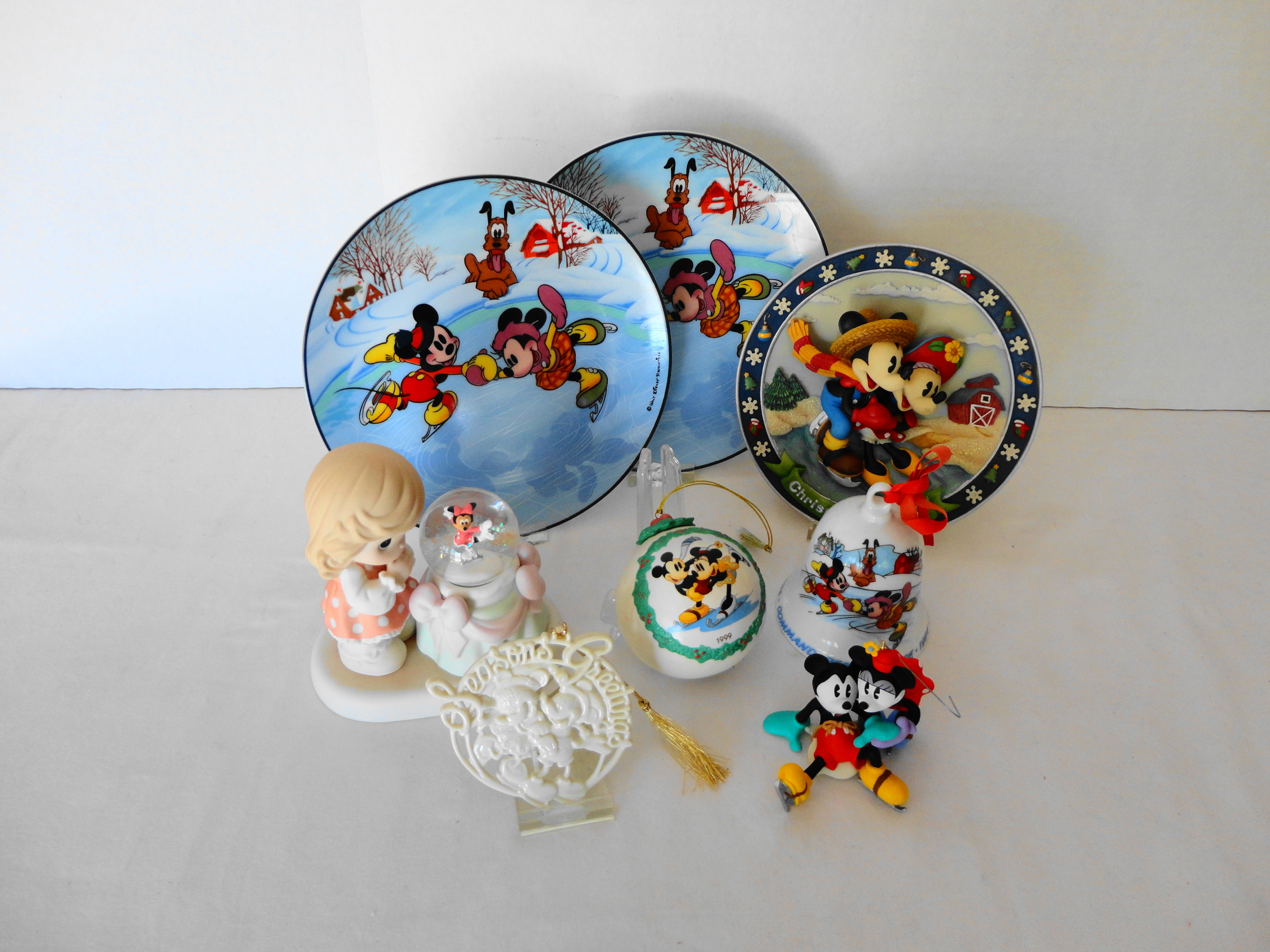 An 8 Piece Disney Collection