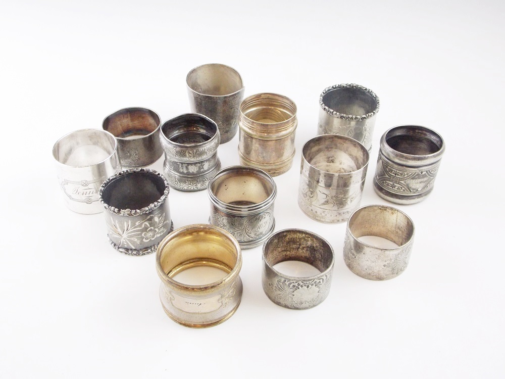 A Paul Revere Reproduction Silverplate Bowl Filled with 13 Vintage napkin Rings