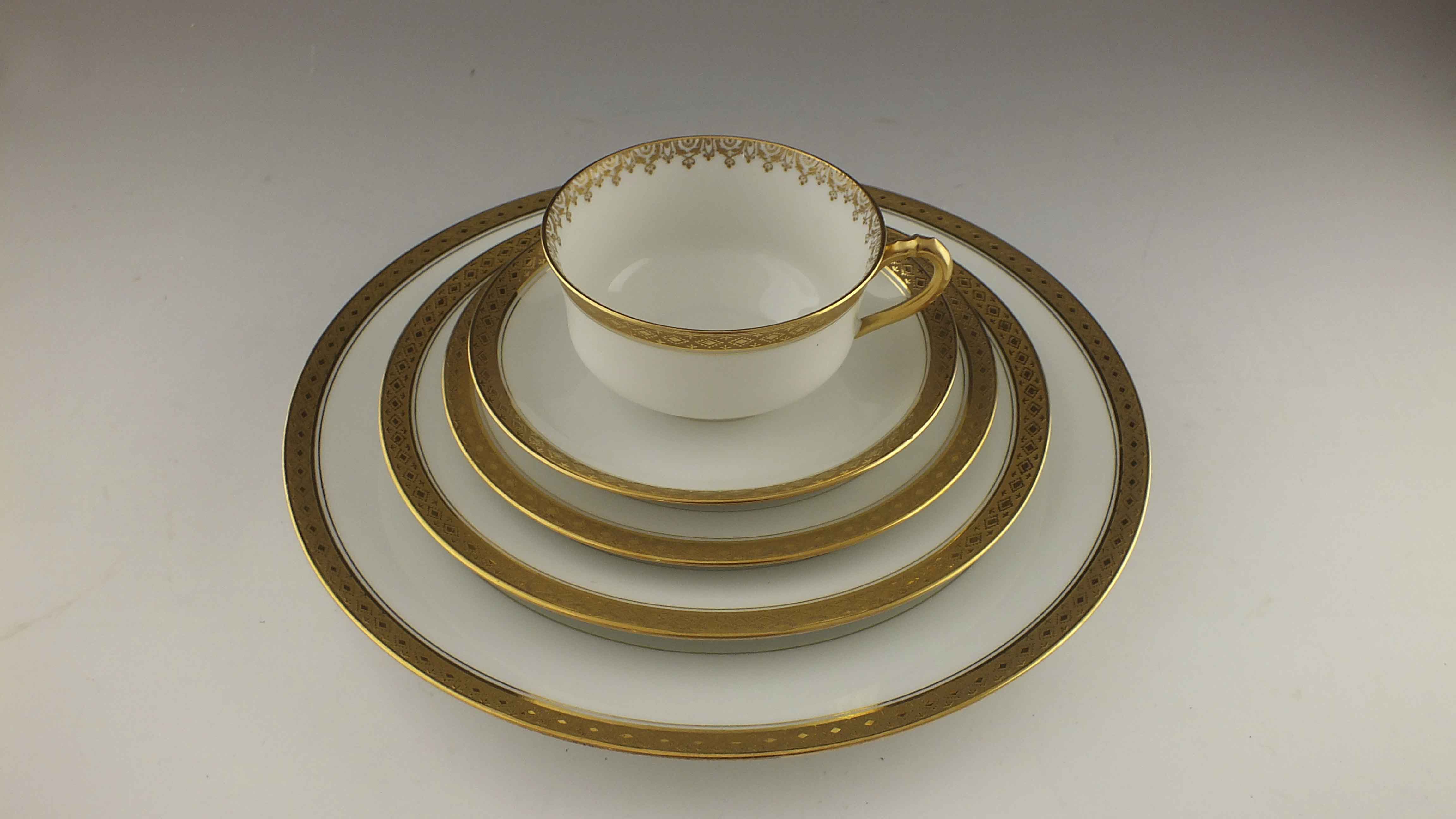 Haviland & Co. France Limoges China Service