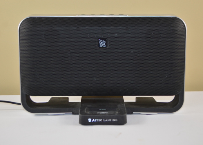 Altec Lansing IPOD/IPhone Docking Station