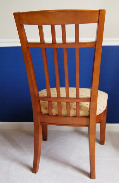 Thomasville Cherry Finish Dining Room Table and Chairs