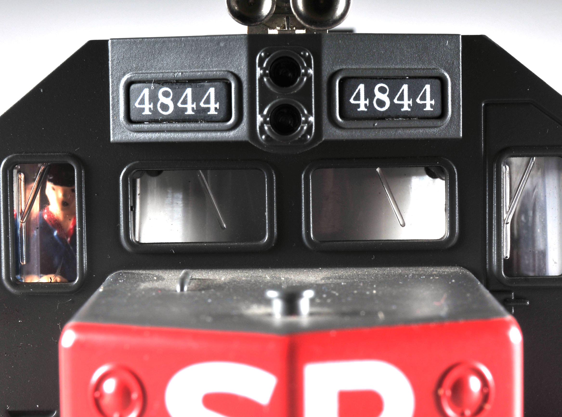 MTH Southern Pacific EMD GP38-2 Diesel Engine