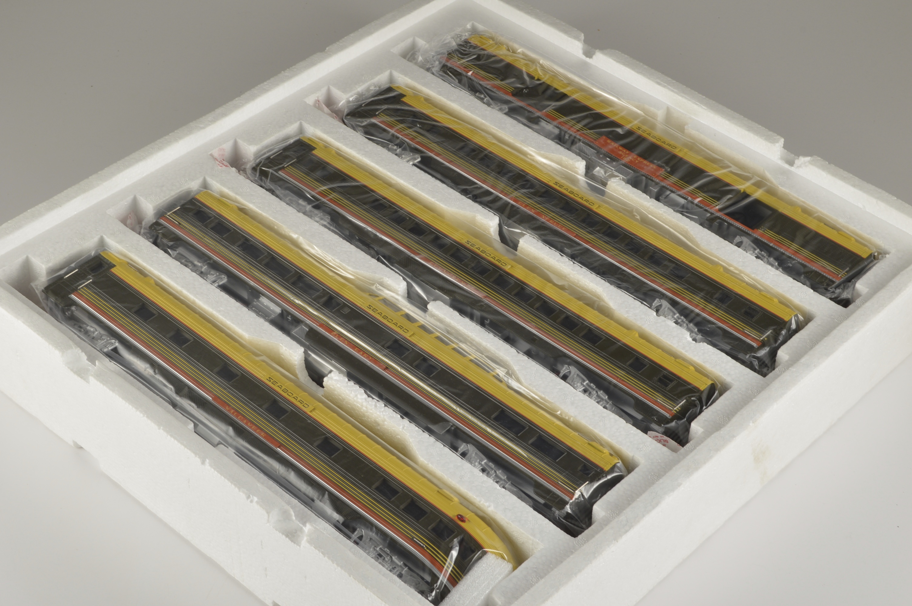 MTH Seaboard "Orange Blossom Special" Passenger Car Set