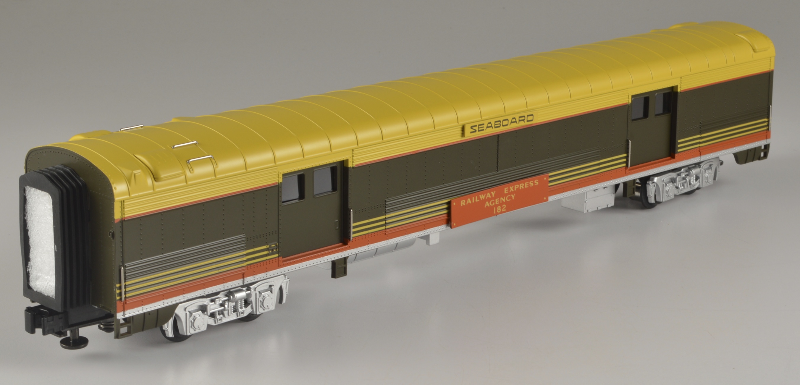 MTH Seaboard "Orange Blossom Special" Passenger Car Set