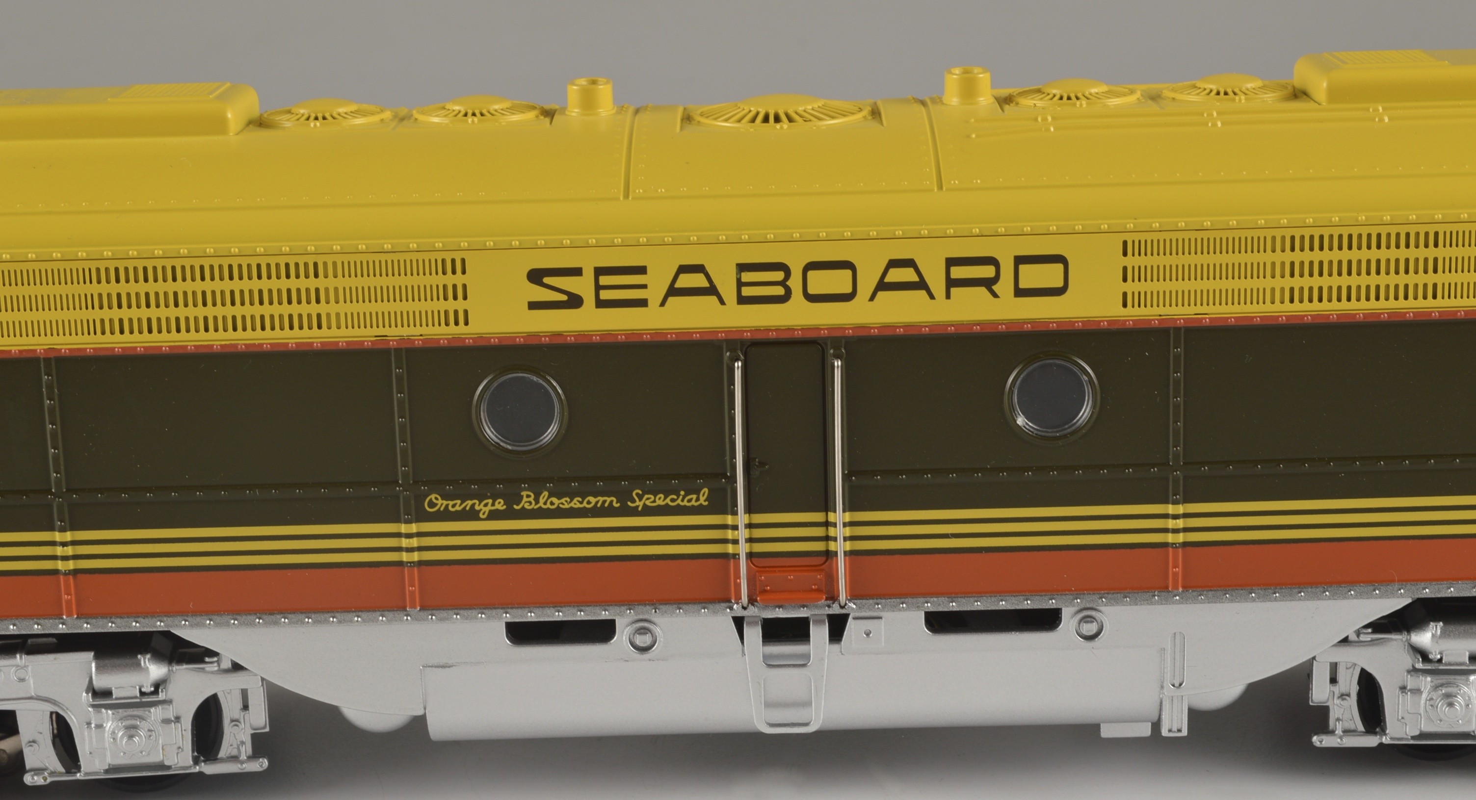 MTH Seaboard E8 Diesel "Orange Blossom Special" Engine Set