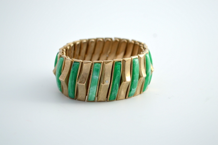 Vintage Gold Tone Necklace and Bracelet