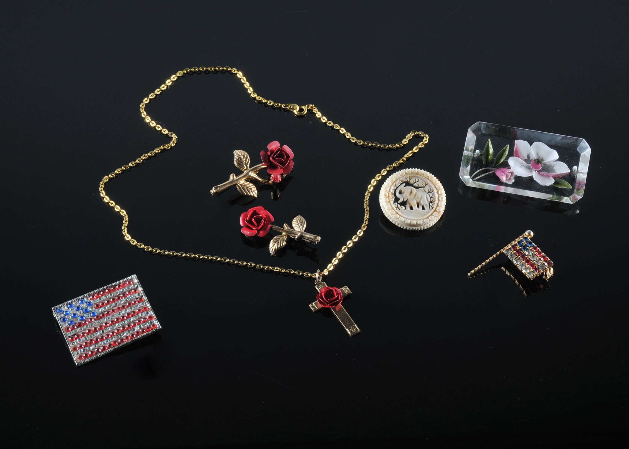 Lot Of Vintage Costume Jewelry, Mostly Pins