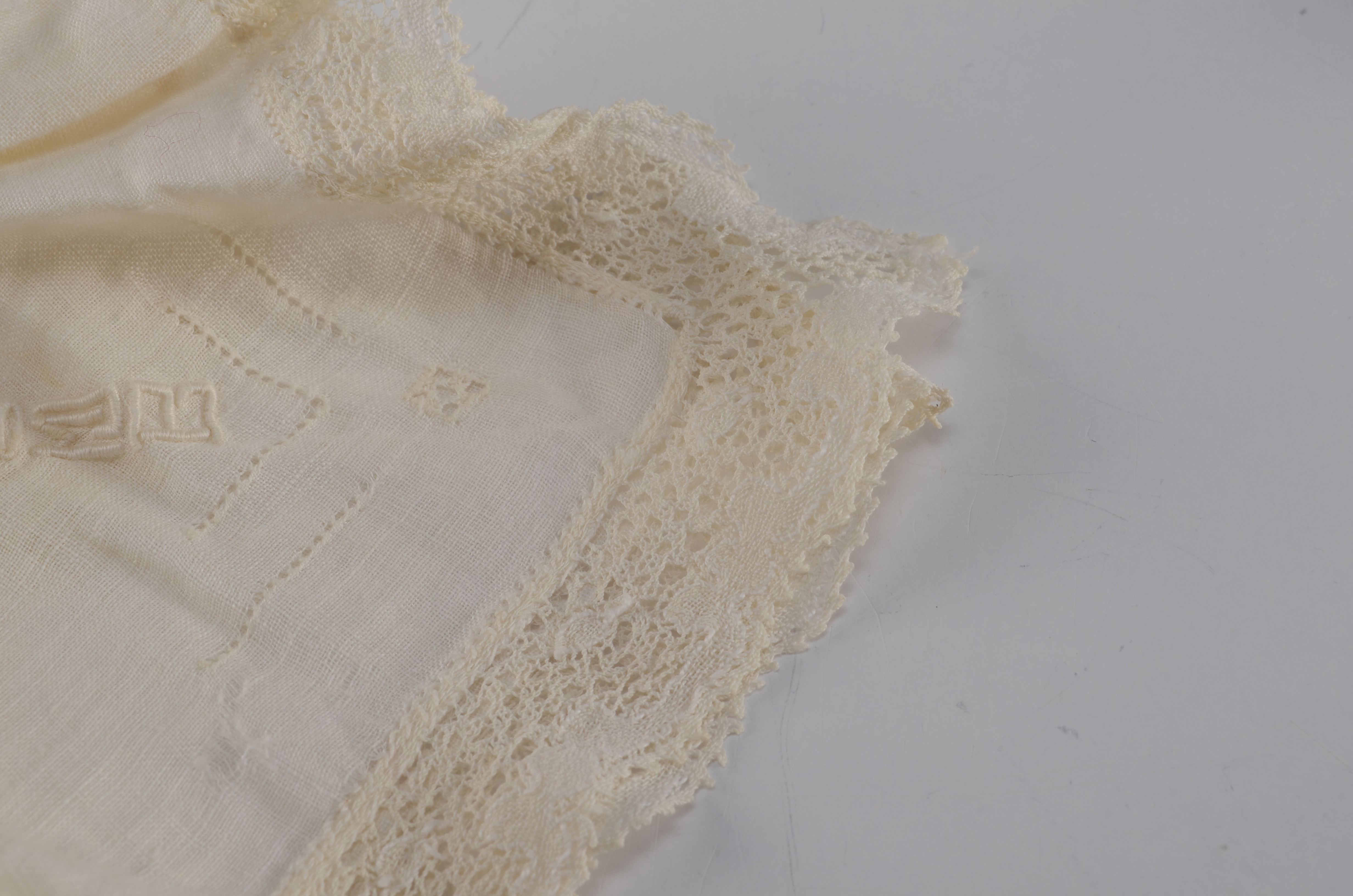 Vintage Ladies Handkerchiefs