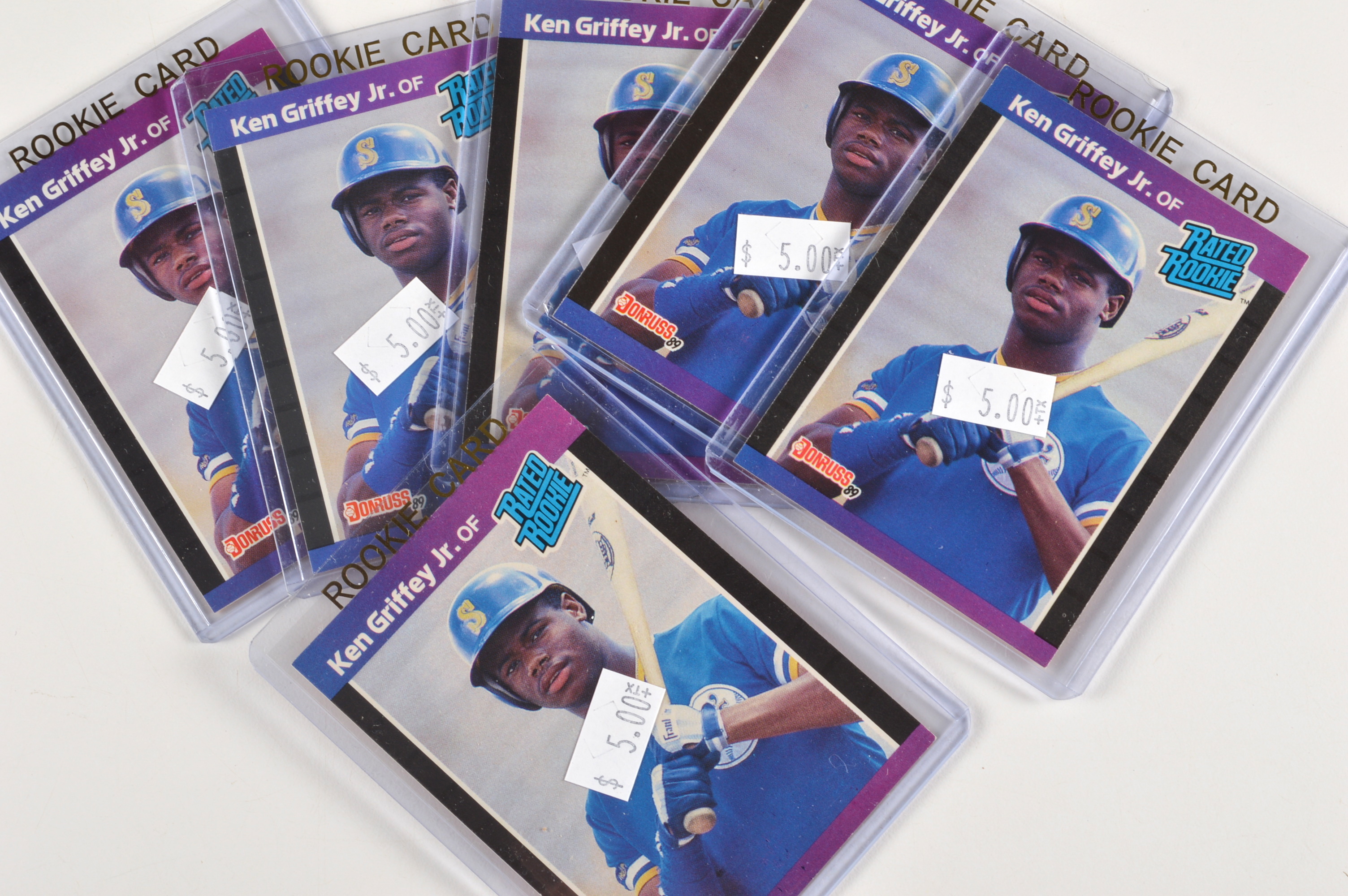 (24) Ken Griffey Jr. "Rookie" Baseball Cards