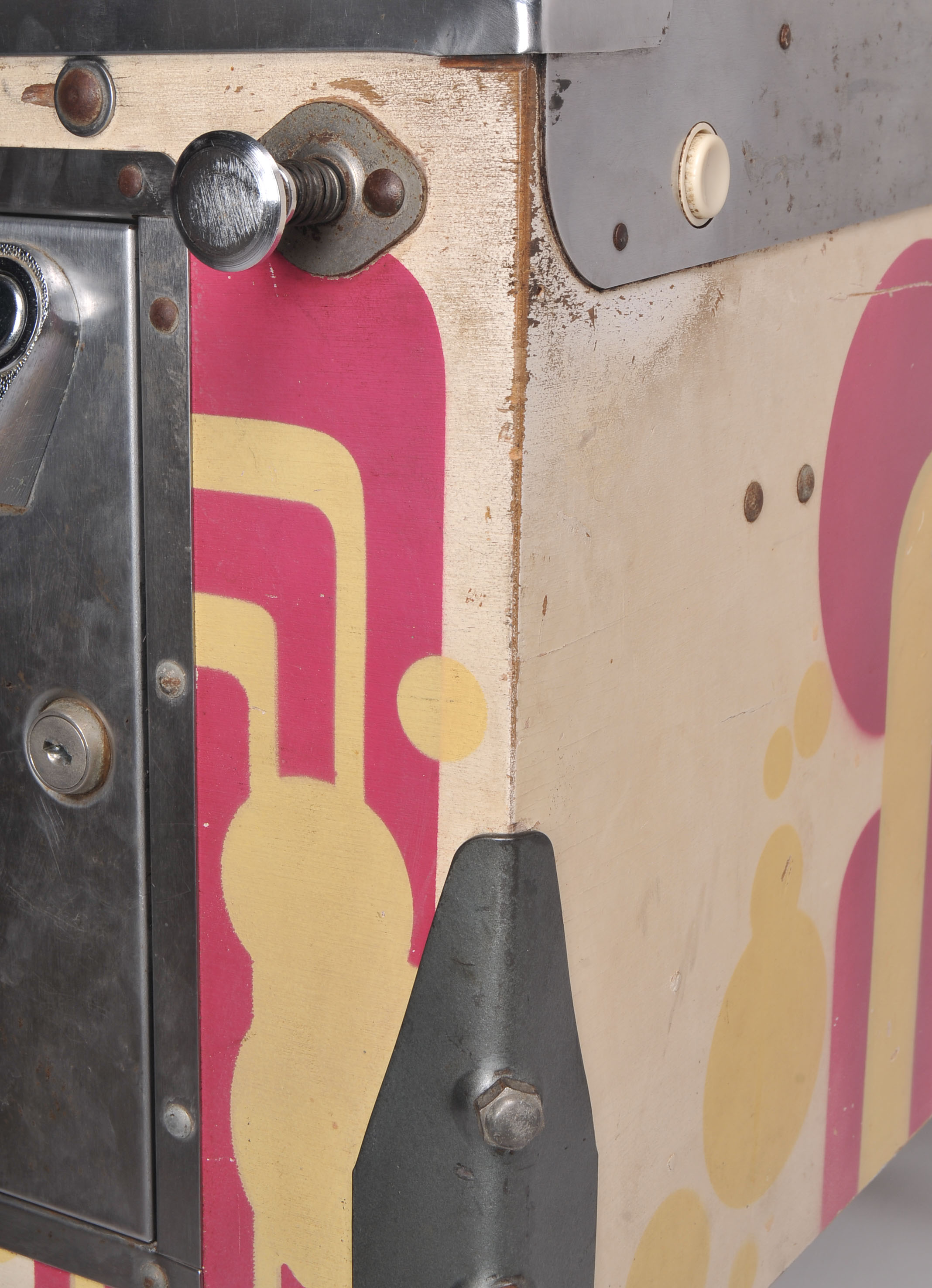 Vintage Bally Old Chicago Pinball Machine