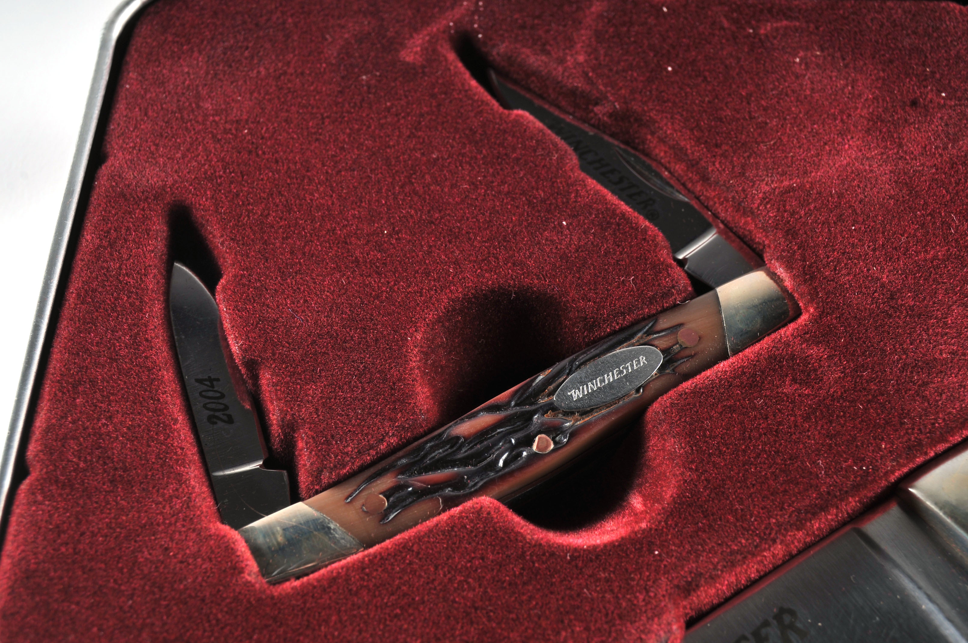 2004 Limited Edition Winchester Knife Collection